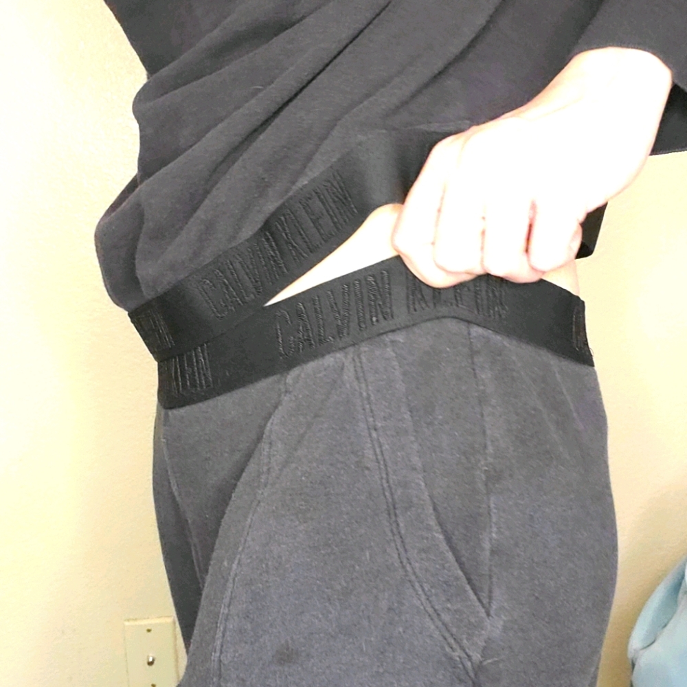 Calvin Klein Large sweatshirt sweatpant set jogger